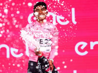 Narvaez in the pink after foiling Pogacar to opening Giro stage