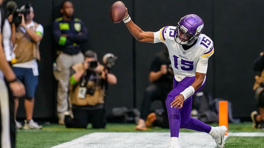 nasa gives vikings joshua dobbs new nickname after historic performance