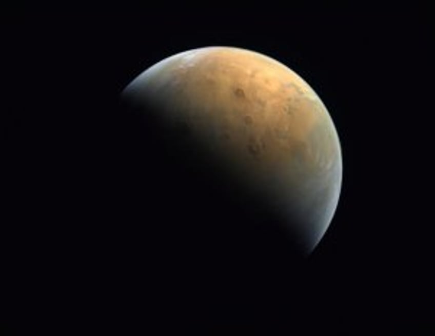 NASA seeks candidates for yearlong simulated Mars mission