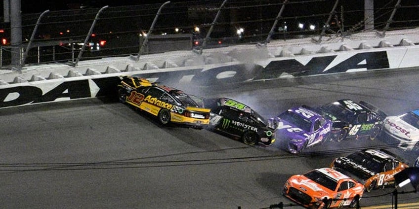 nascars coke zero sugar 400 features massive wreck ryan blaney crashes hard into wall