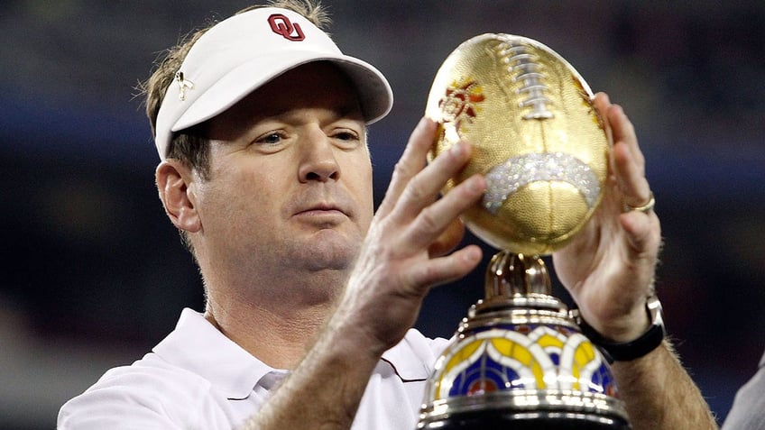 Bob Stoops wins the Fiesta Bowl