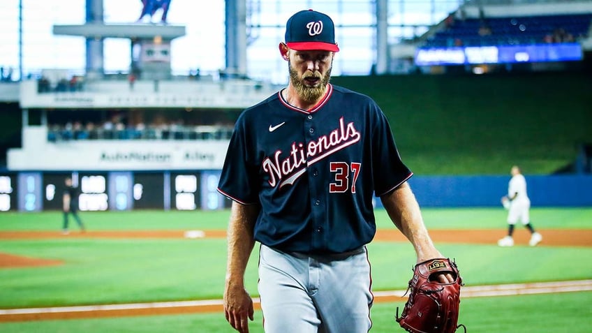 nationals stephen strasburg ceremony falls through amid uncertainty over his retirement terms report