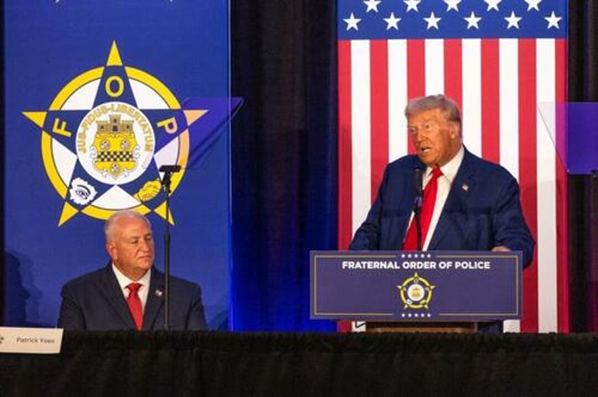 nations largest police union endorses trump