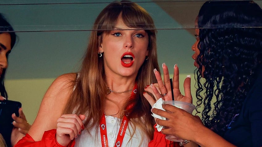 native american group hopes taylor swifts influence could end tomahawk chop during chiefs games