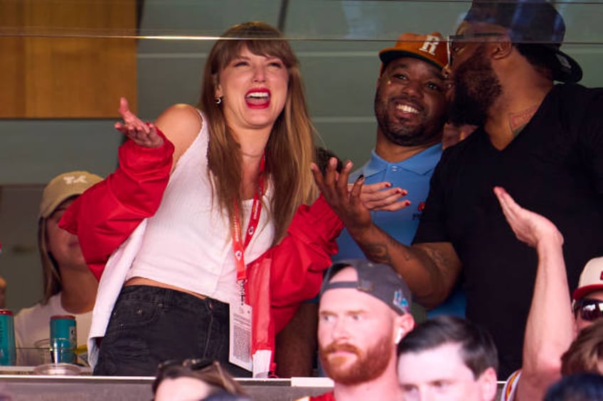 native american group urges taylor swift to campaign against chiefs tomahawk chop chant