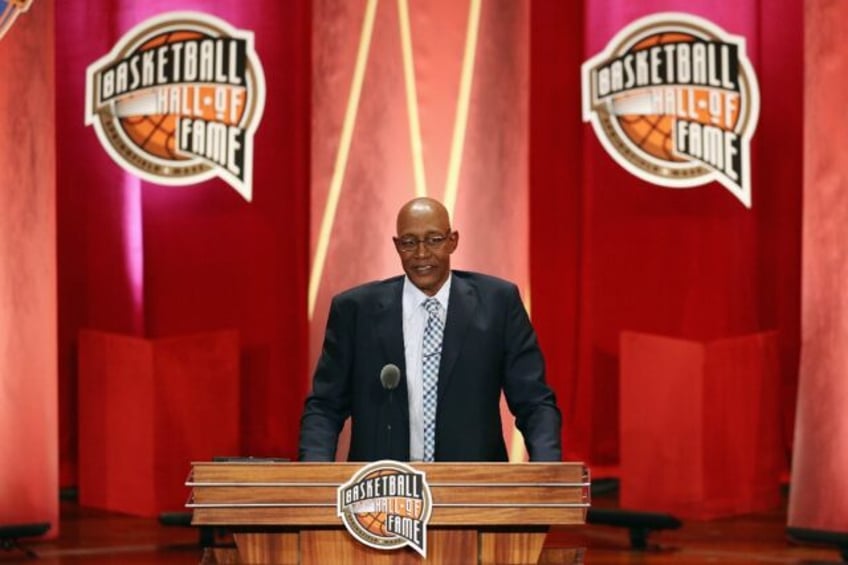 Indiana Pacers legend George McGinnis, shown at his 2017 induction to the Basketball Hall of Fame, has died at age 73