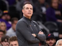 NBA Suns fire Vogel after one season as head coach