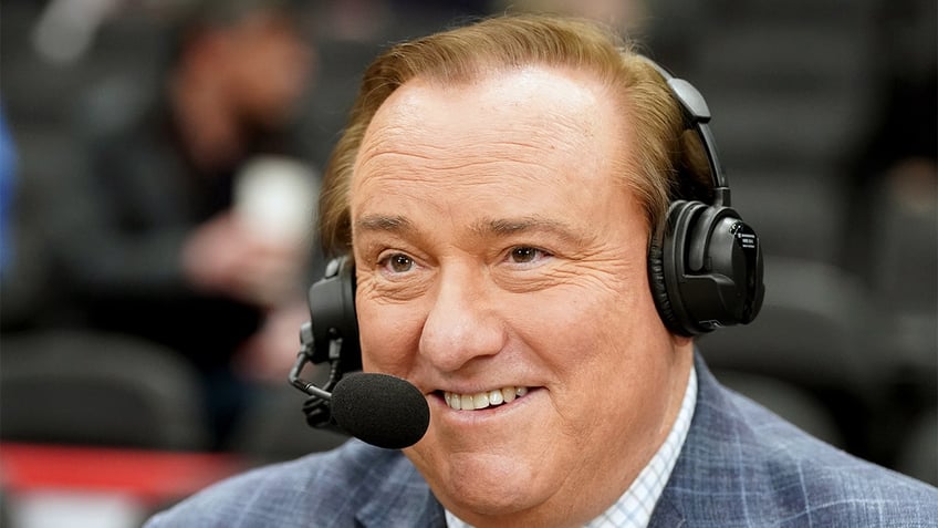 Tim Brando announces a college football game