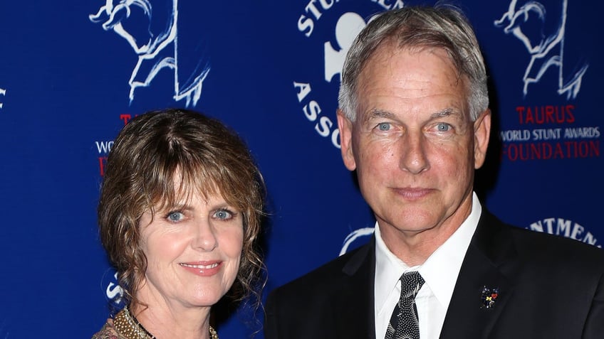 ncis star mark harmon credits making a cold call for 36 year marriage to mork mindy star pam dawber