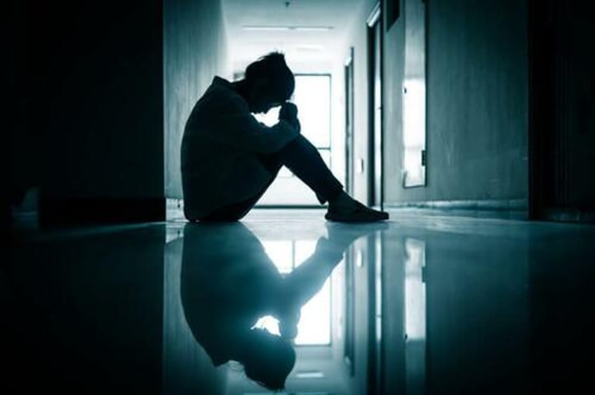 nearly one in five us teens experienced depression last year