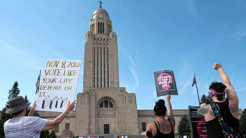 nebraska coalition press to include abortion rights in state constitution