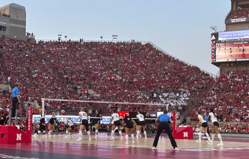 nebraska volleyball stadium event draws 92003 to set womens world attendance record