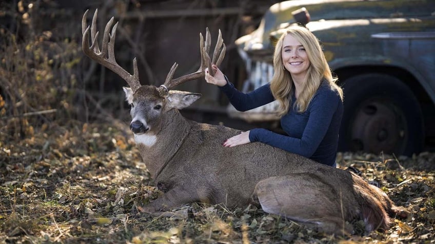 nebraska woman gets marriage proposal after killing big buck on hunting trip