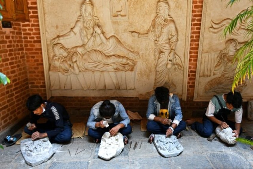 nepal quake sparks revival of traditional craft skills