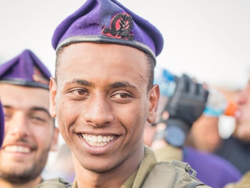 netanyahu comforts family of fallen ethiopian jewish idf soldier