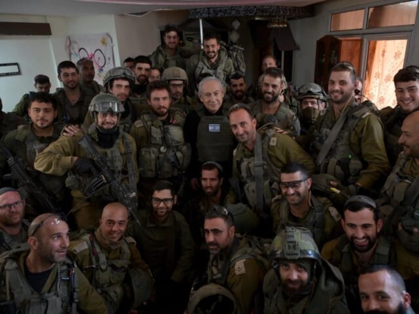 netanyahu in christmas visit to troops in gaza we will continue until the end