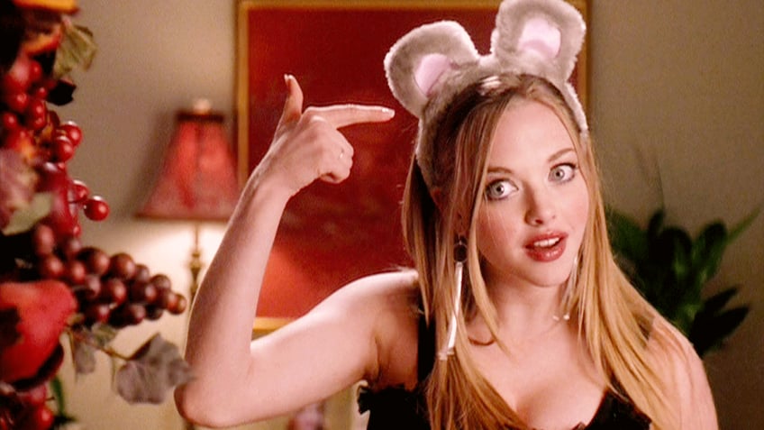 Amanda Seyfried in "Mean Girls"