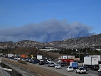 New explosive wildfire erupts near Los Angeles