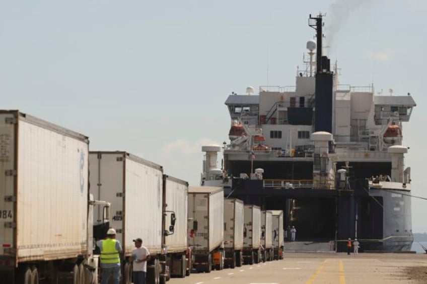 new ferry linking el salvador and costa rica aims to cut shipping times avoid border problems