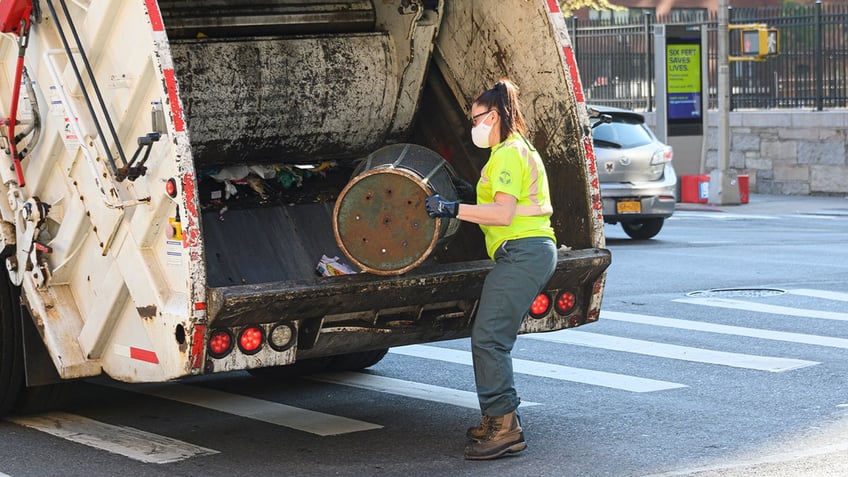 NYC sanitation worker