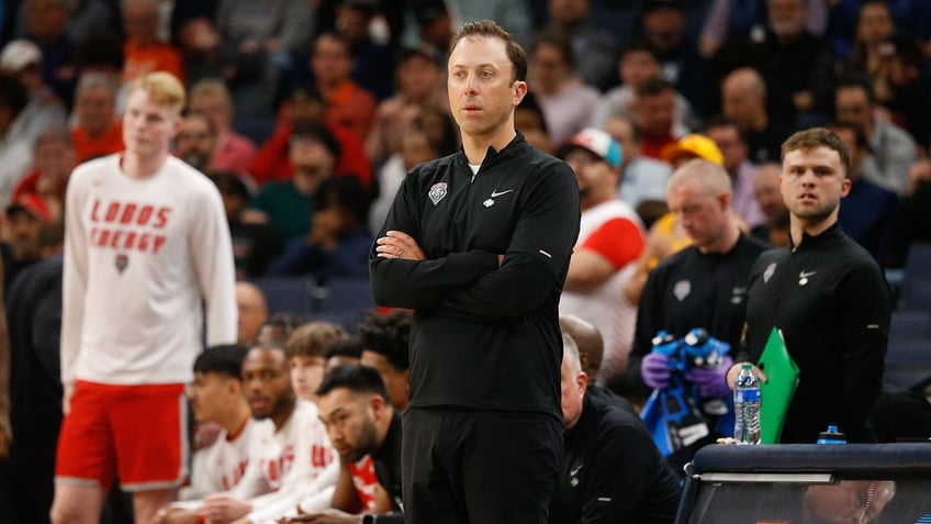 Richard Pitino sidelines