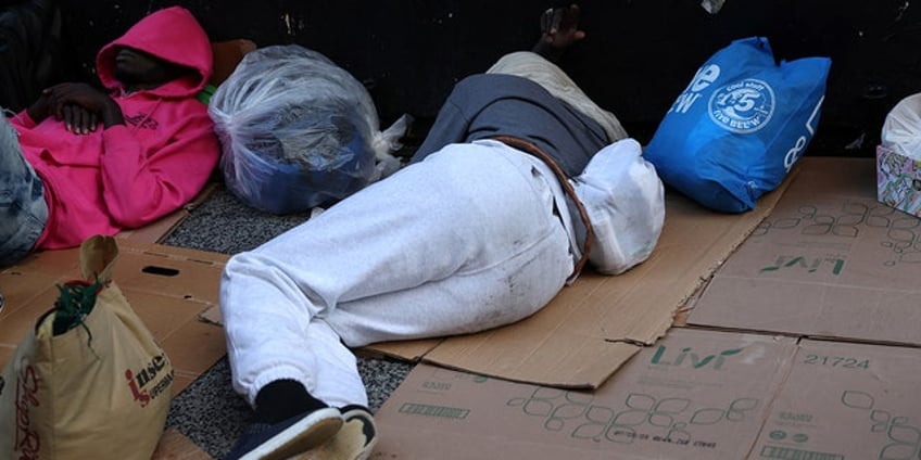 new york at the desperation stage due to migrant crisis as shelters hit capacity report