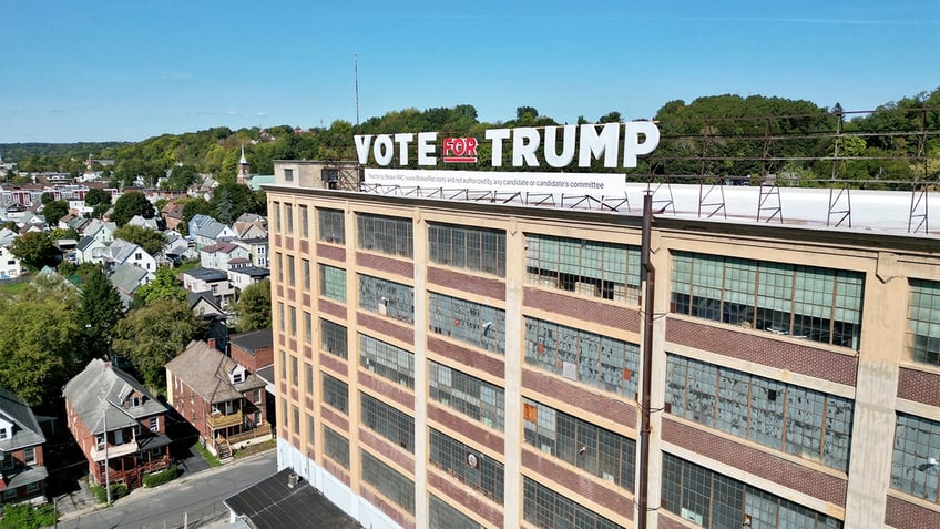 "Vote for Trump" sign in Amsterdam, New York