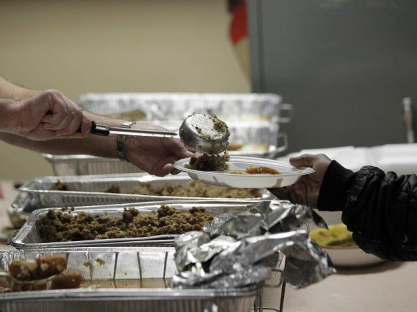 new york housing residents miss out on thanksgiving dinners after illegal aliens get them all