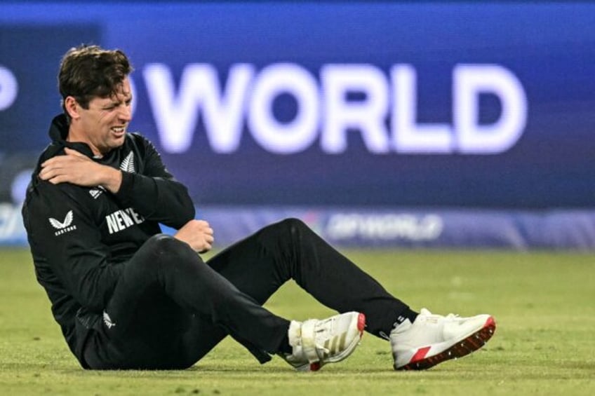 New Zealand's Matt Henry hurt his shoulder taking a catch