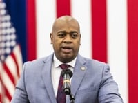 Newark Mayor says ICE arrest was ‘targeted’