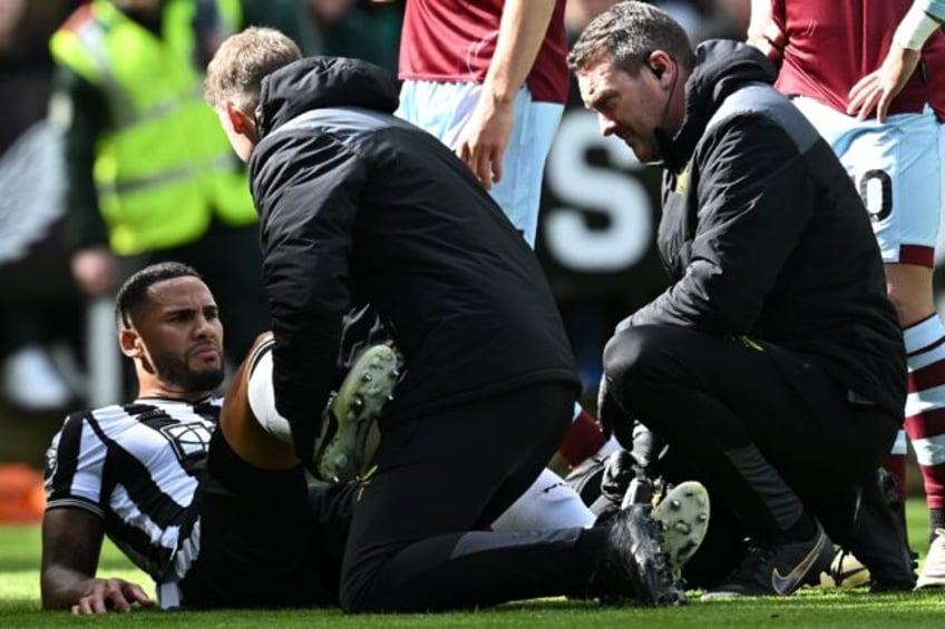 Newcastle defender Jamaal Lascelles