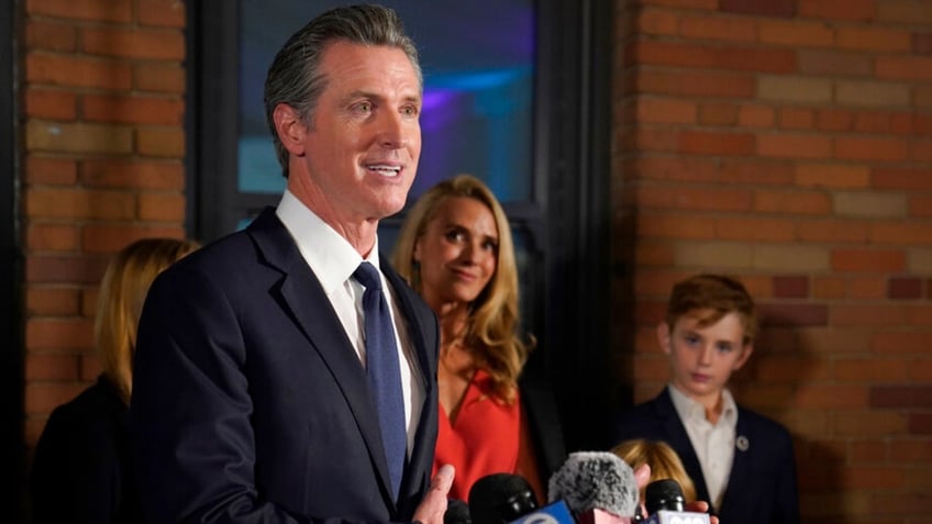 newsom repeals ca law that censored doctors giving covid 19 care