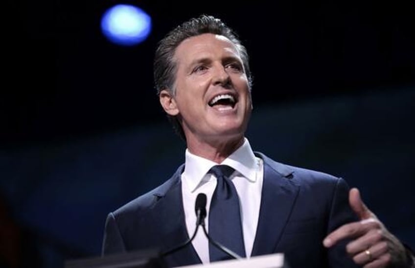 newsom signs 25 minimum wage law for all hospital workers finds out afterwards it will cost california 4 billion