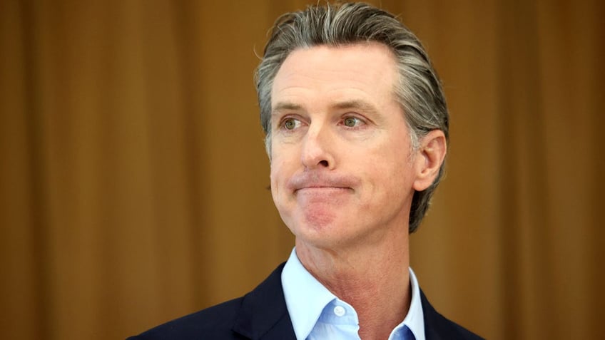 newsom vetoes bill that would require parents to affirm childs gender identity in custody battles