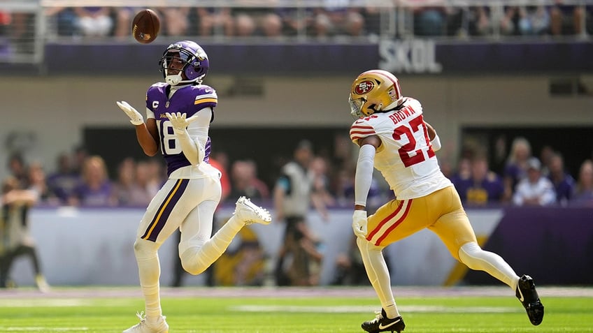 Justin Jefferson catches touchdown