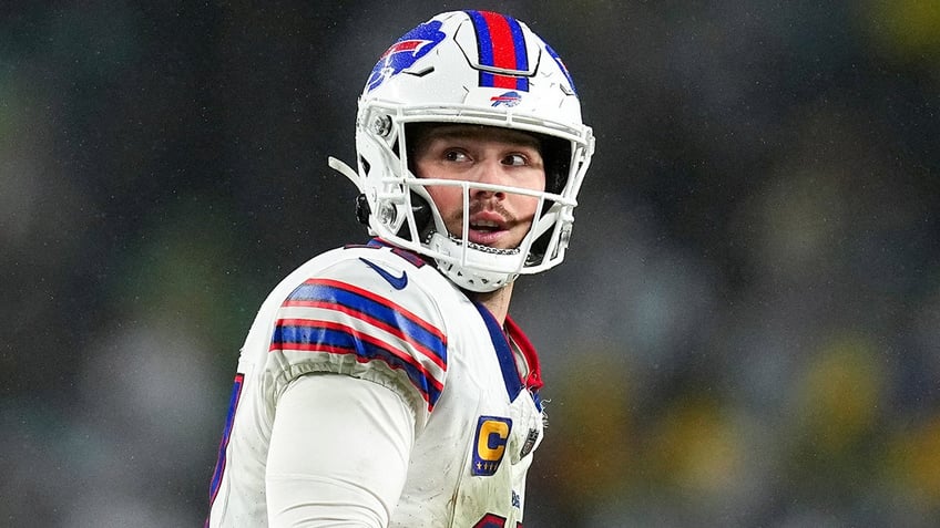 nfl fans skewer refs for missed penalty after tackle on bills josh allen