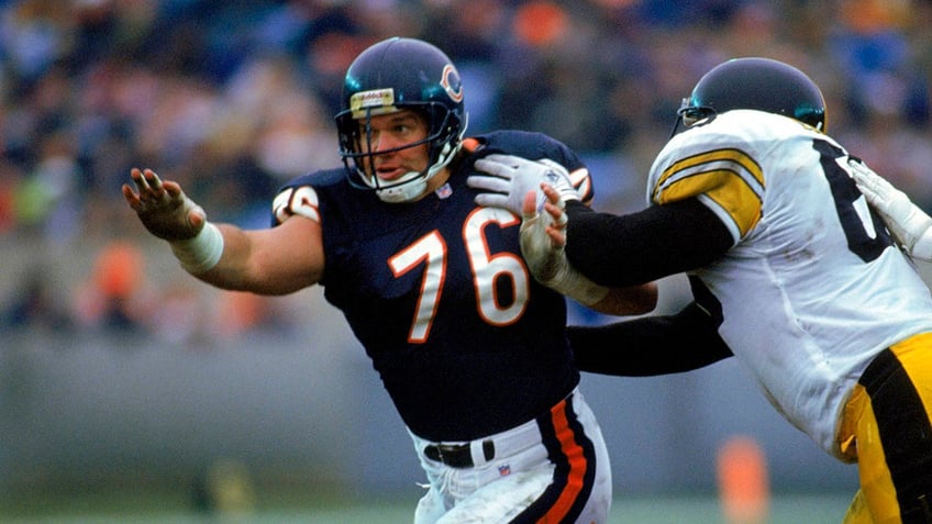 Steve McMichael rushing