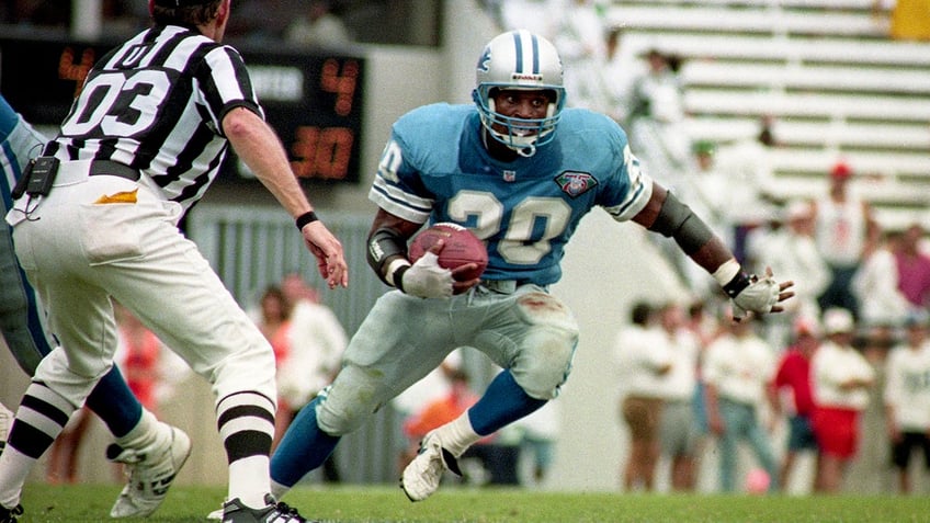 nfl legend barry sanders talks abrupt retirement