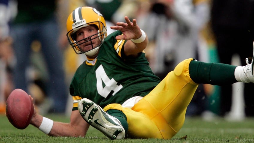 Brett Favre on the ground