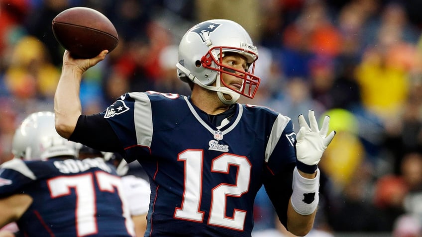 Tom Brady fires a pass