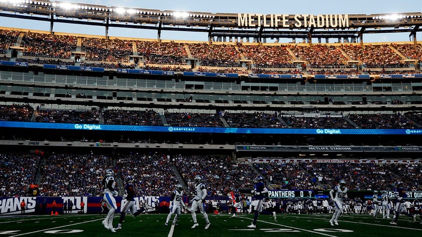 nfl players roast metlife stadium as worst venue in the league everything about that place is horrible