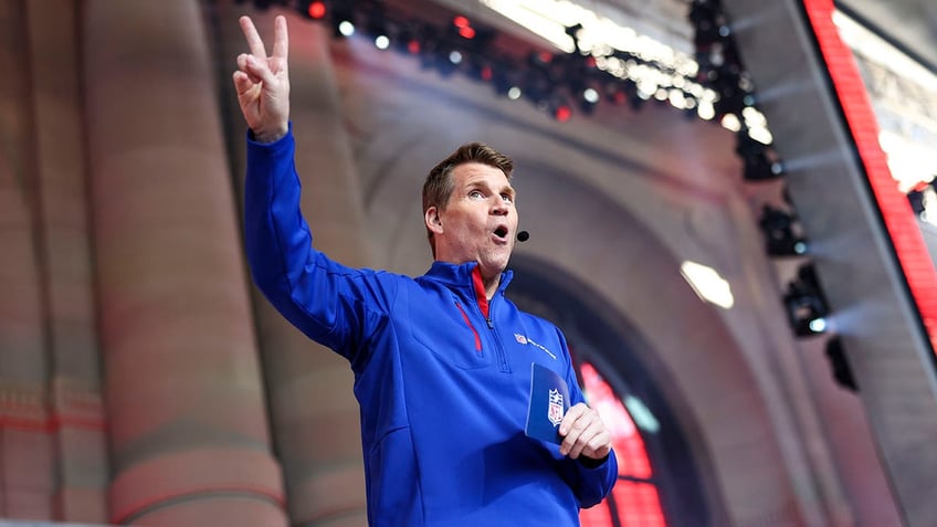 Scott Hanson at NFL Draft