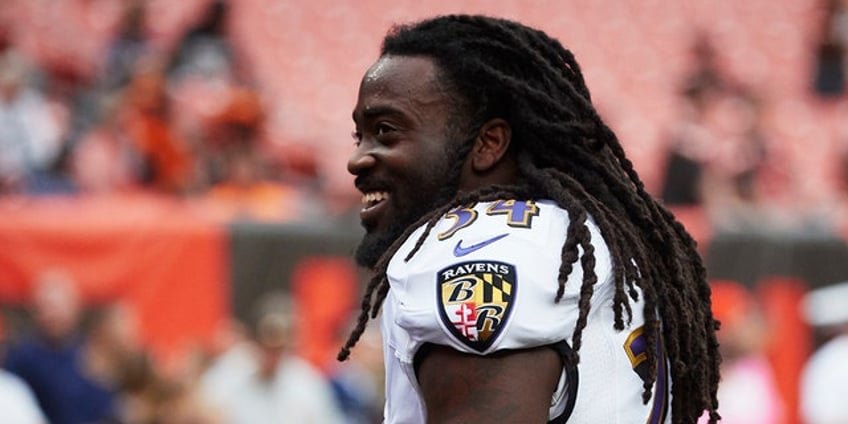 nfl running back alex collins was killed in motorcycle crash in florida officials say