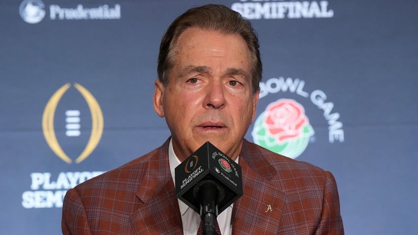 Nick Saban before the Rose Bowl