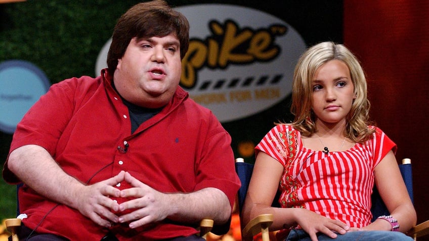 Nickelodeon star Jamie Lynn Spears and Dan Schneider wear read shirts