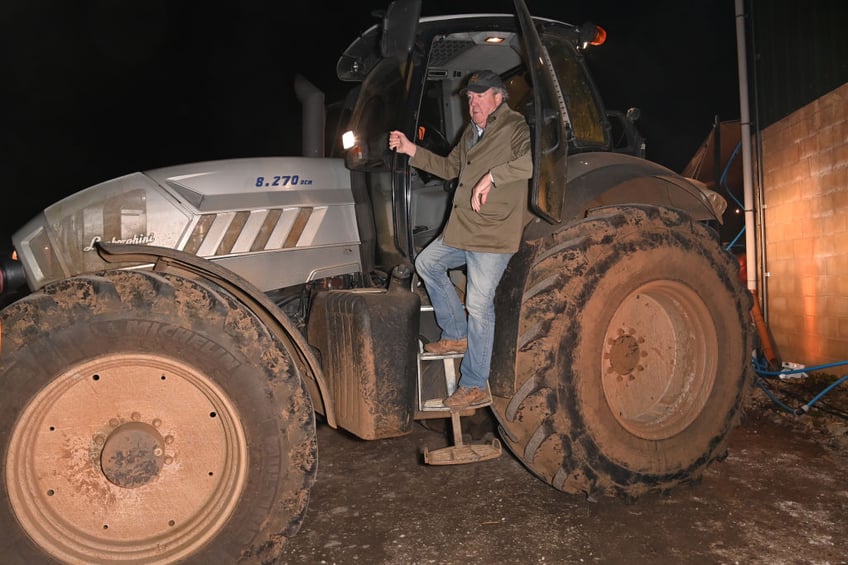 nigel farage hails top gears jeremy clarkson for getting farming on the national agenda