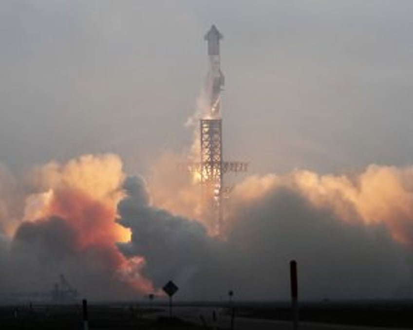 NLRB complaint accuses SpaceX of illegal severance agreements
