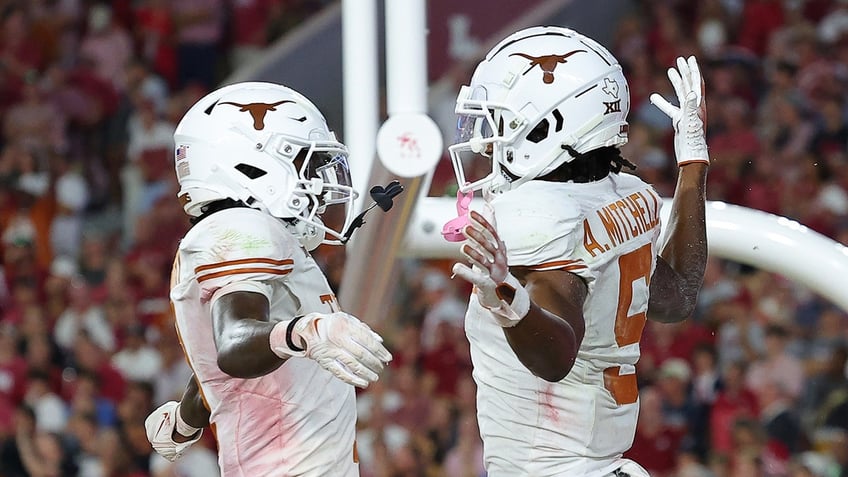 no 11 texas upsets no 3 alabama in tuscaloosa in battle of future sec rivals