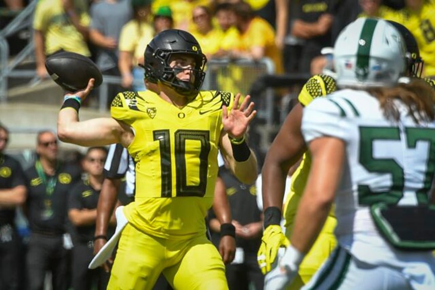 no 15 oregon dominates in 81 7 win over portland state