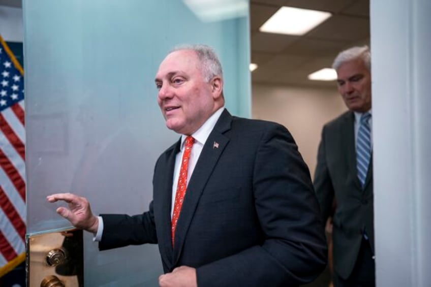 no 2 house republican steve scalise returns to the capitol after his blood cancer diagnosis